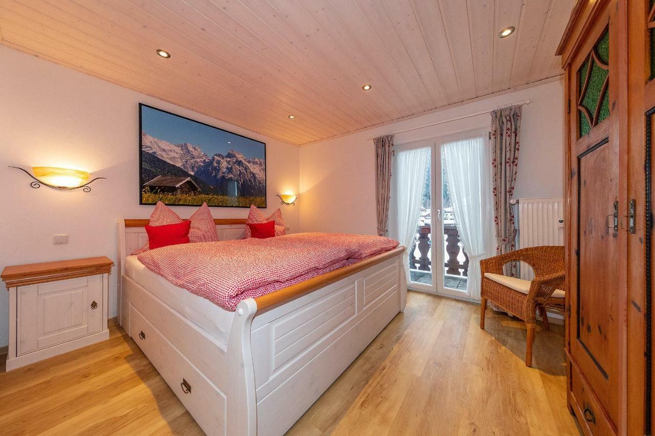 Ferienwohnung Sonnenhäusl Mittenwald Exterior foto